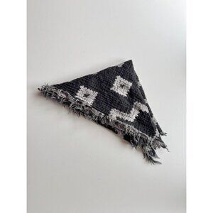 Aritzia WILFRED Faroe Black Grey Diamond Mosaic Wool Fringed Triangle Scarf